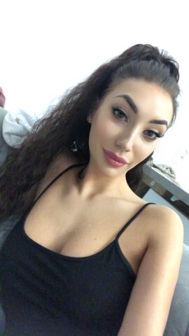 AdelynSugar on Live Slut Cams