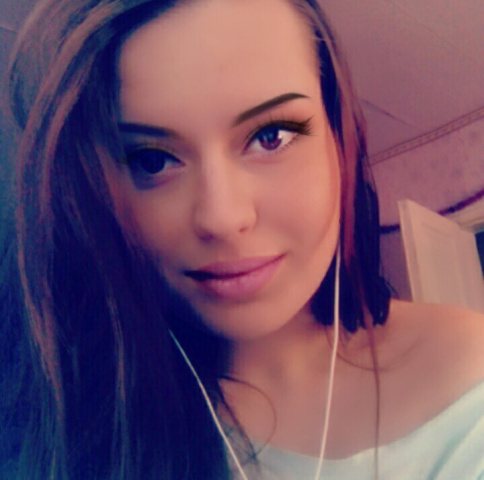 AnnBrunete on Rate My Web Camera