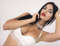 AzariaMoon Live Webcam on Cams.com