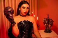 Charrlottee Live Webcam on Cams.com