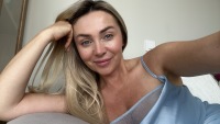 Chloefree1 Live Webcam on Cams.com