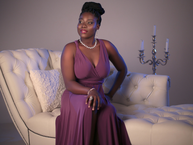 EbonyMaude on HotAsianCamGirls.com