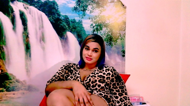 IndianCherryLips on Live Sex Shows