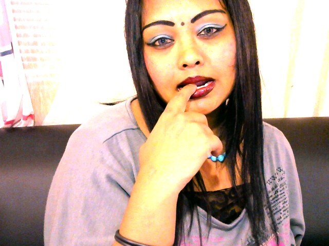 Indianivy on XXX Web Cam Shows