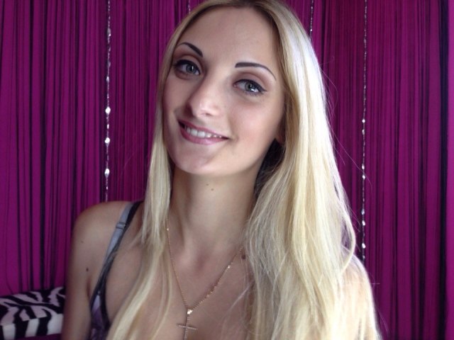 Madelyn91 on Live Sex Shows