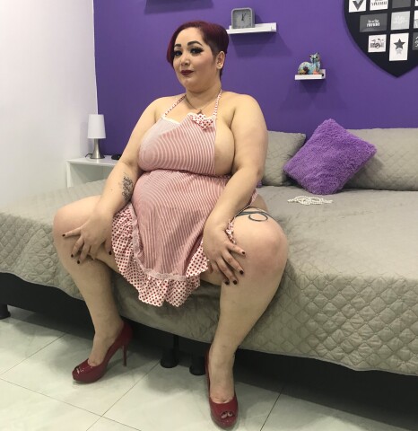 Maeequira on Sex Toy Cam Shows