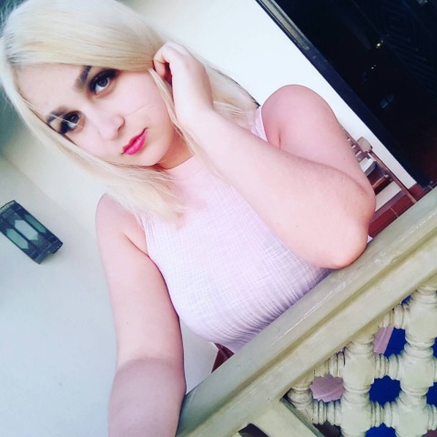 Paradise_Blonde on Live Sex Shows