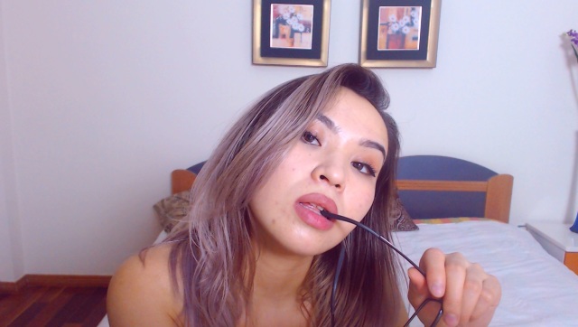 TamilanaBrooks on Sex Toy Cam Shows