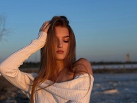 VelvetVow Live Webcam on Cams.com