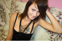 YoungGirlll on Live Slut Cams