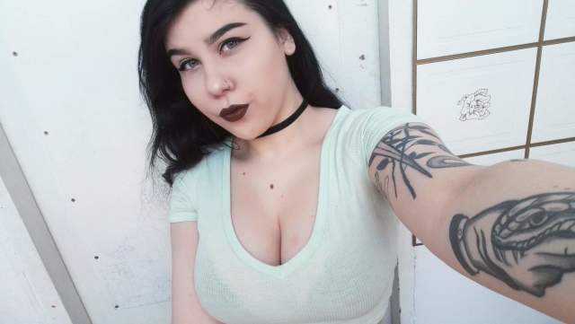 Yours_Fantasy on Cams.CC