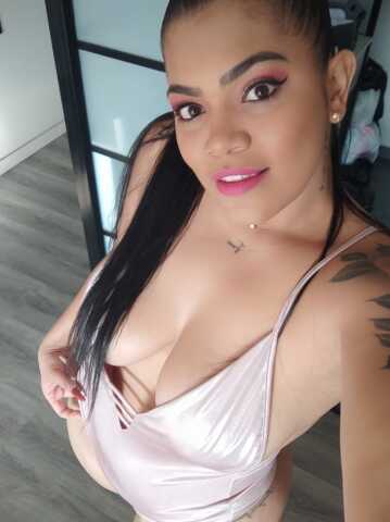 adelarioss on Sex Toy Cam Shows