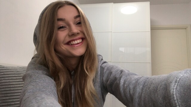 Click here to chat with littleERICA.