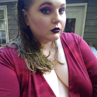 This bbw puts out